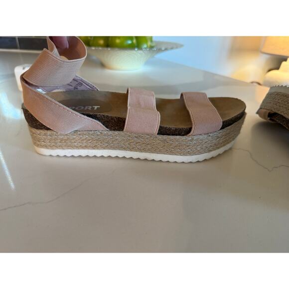Report Footwear Blush Platform Sandals Size 7.5 NWOT - Picture 7 of 7